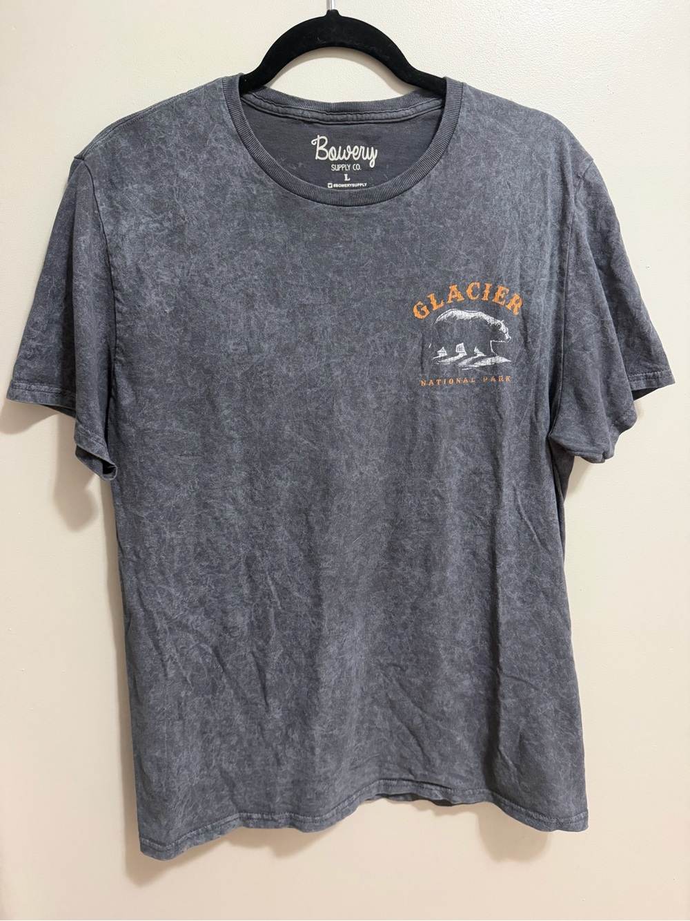 Bowery Supply Co. Glacier National Park Graphic T-Shirt Men's Large Gray Bear